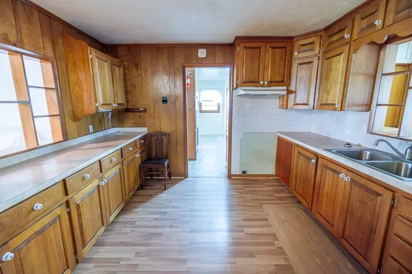 $575,000 | 1637 Southwest County Road 1067, Butler, MO 64730