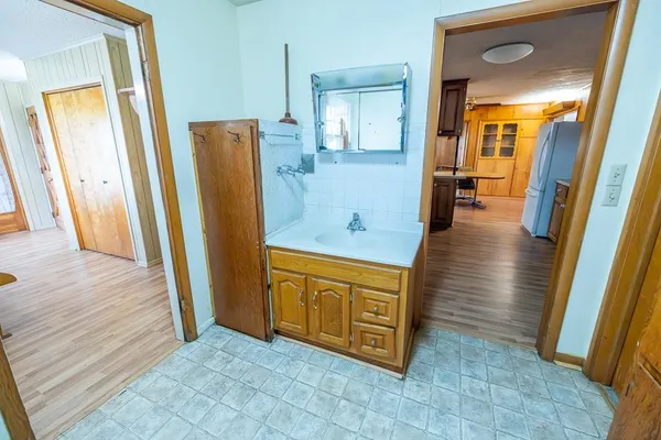 $575,000 | 1637 Southwest County Road 1067, Butler, MO 64730