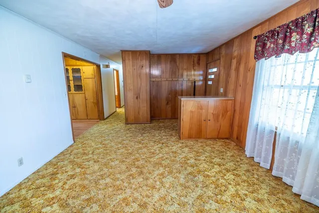 $789,000 | 1637 Southwest County Road 1067, Butler, MO 64730