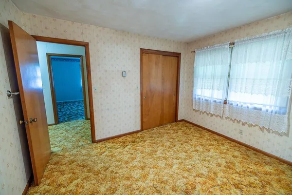 $575,000 | 1637 Southwest County Road 1067, Butler, MO 64730