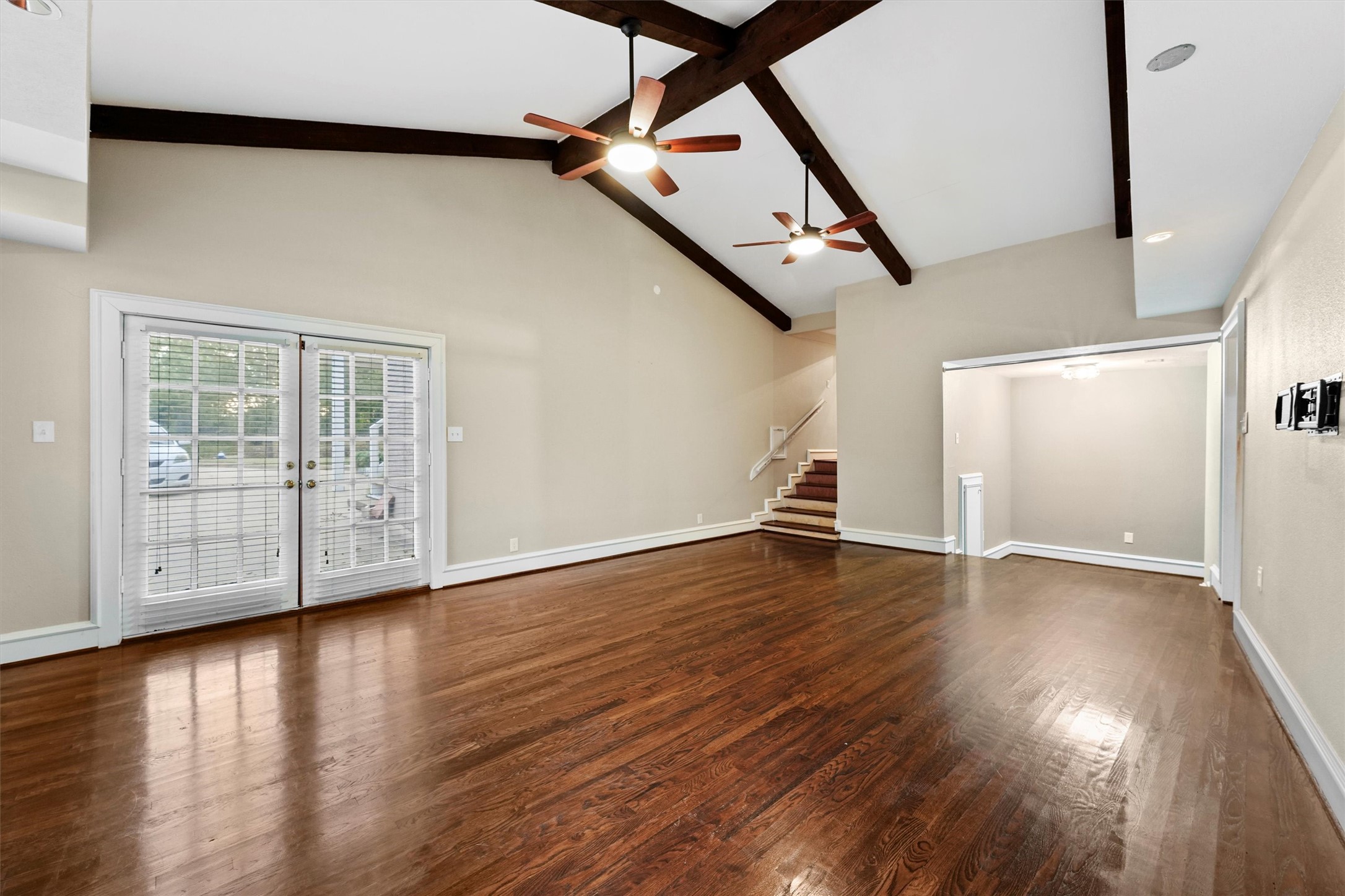 6733 Sylvan Road Houston, TX 77023 - Photo 19 of 26 The den has double doors to the yard and driveway.