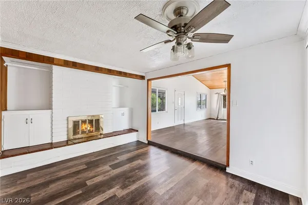 $2,350 | 1828 Hassett Avenue, Las Vegas, NV 89104