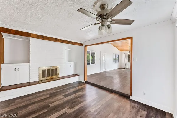 $2,350 | 1828 Hassett Avenue, Las Vegas, NV 89104