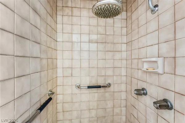 $2,350 | 1828 Hassett Avenue, Las Vegas, NV 89104