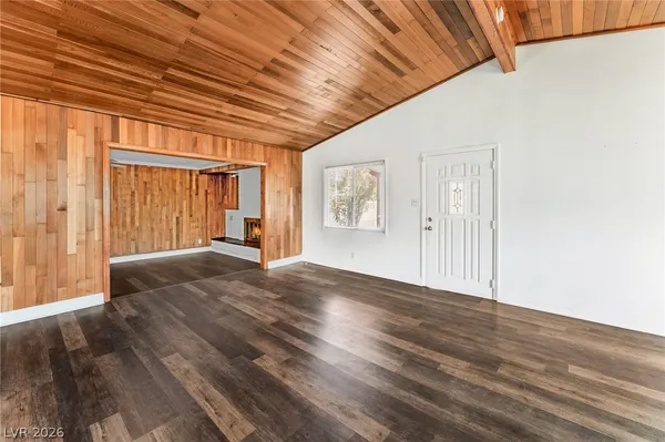 $2,350 | 1828 Hassett Avenue, Las Vegas, NV 89104