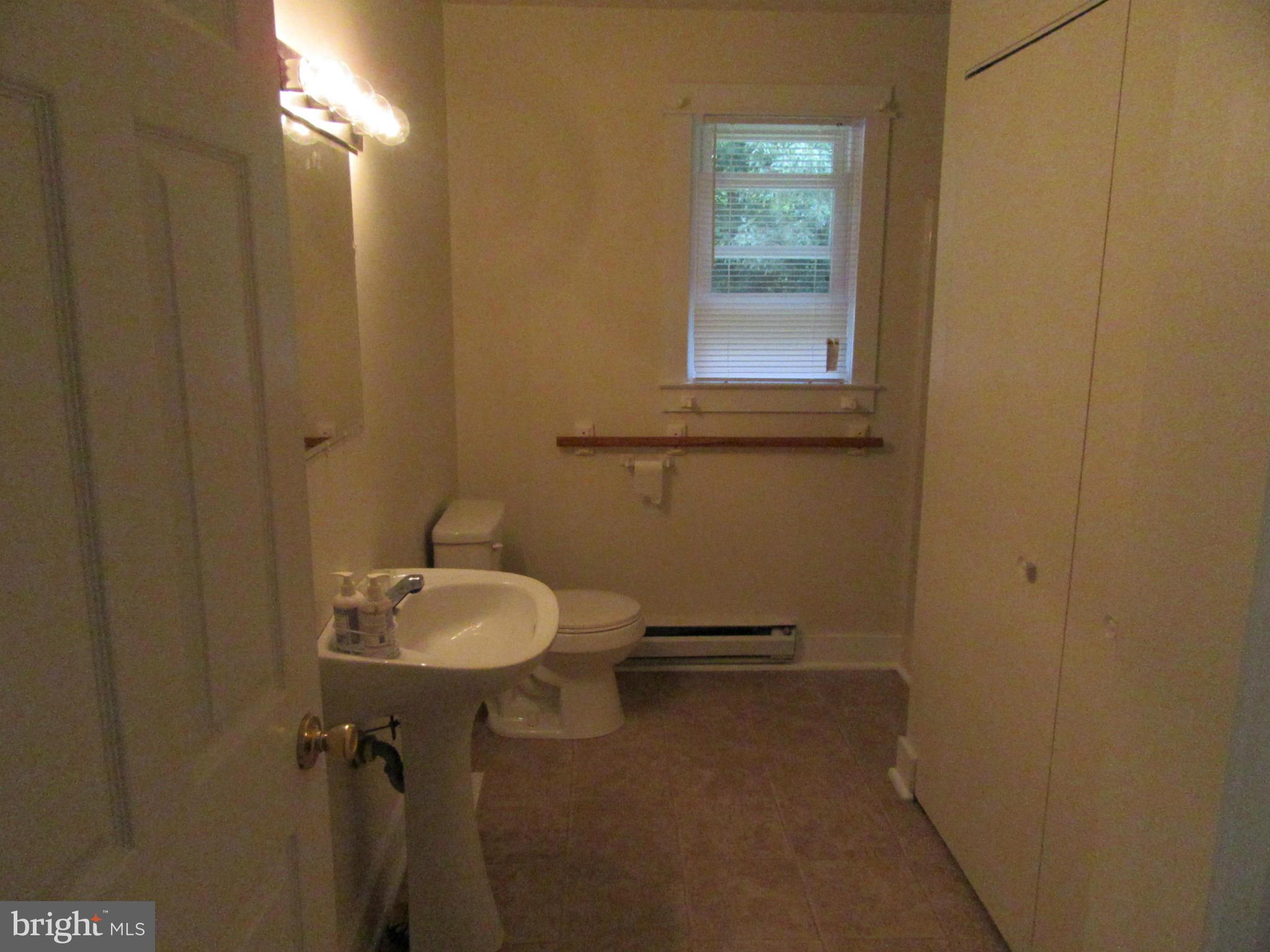 42440 St Johns Road Hollywood, MD 20636 - Photo 13 of 22 Bath