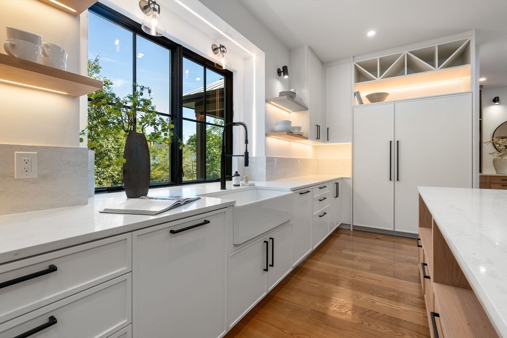 182 Bristol Road Wellesley, MA 02481 - Photo 11 of 38