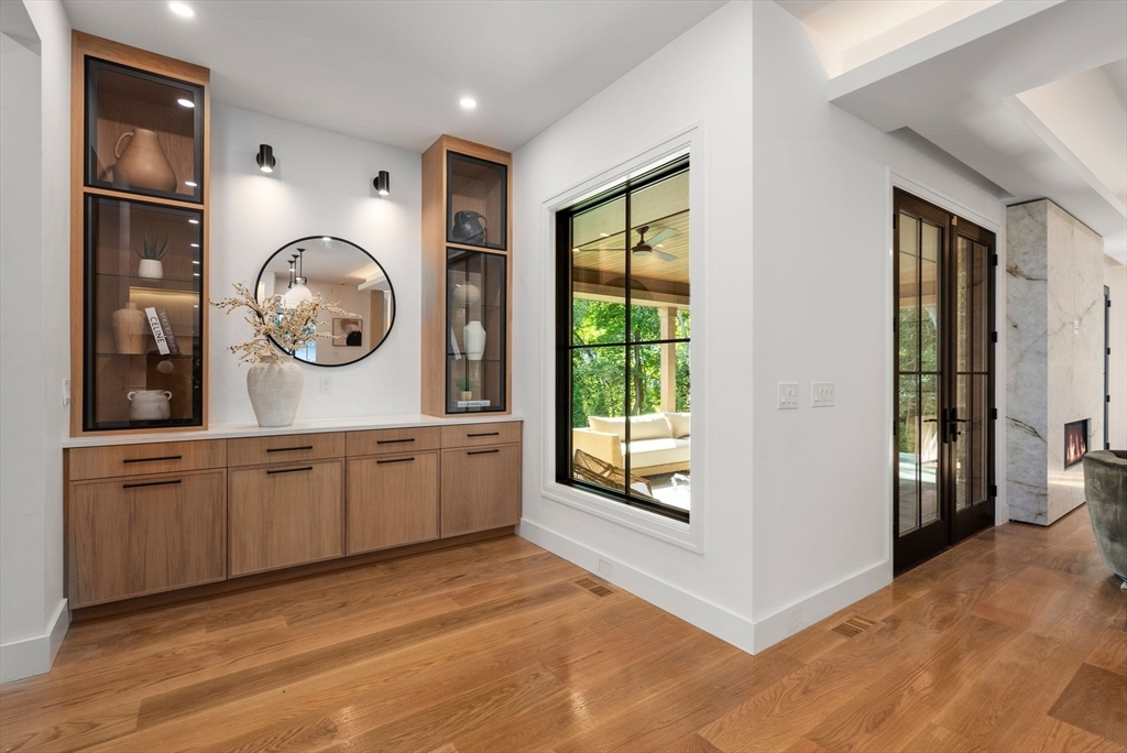 182 Bristol Road Wellesley, MA 02481 - Photo 14 of 38