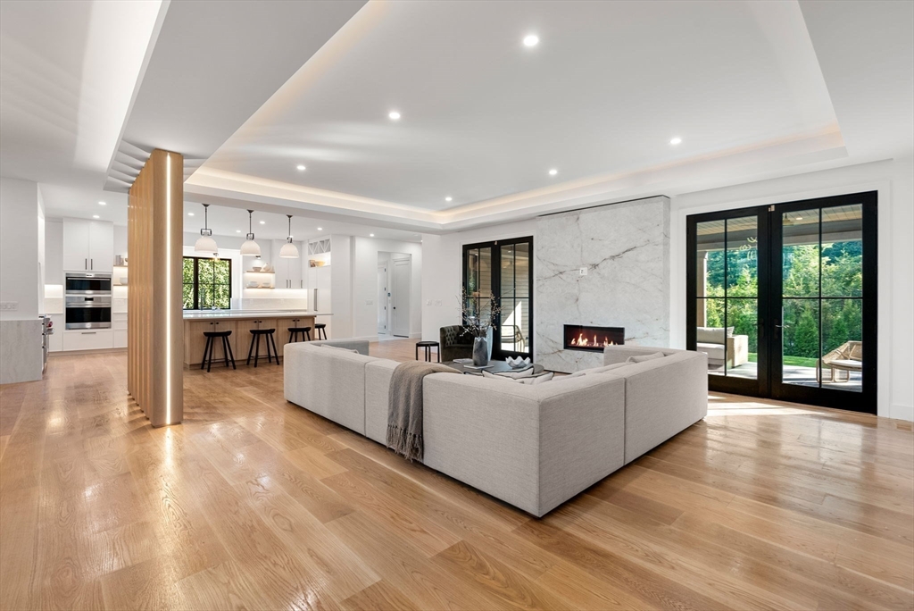 182 Bristol Road Wellesley, MA 02481 - Photo 15 of 38