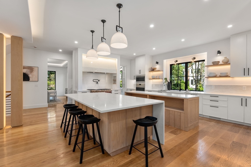 182 Bristol Road Wellesley, MA 02481 - Photo 10 of 38