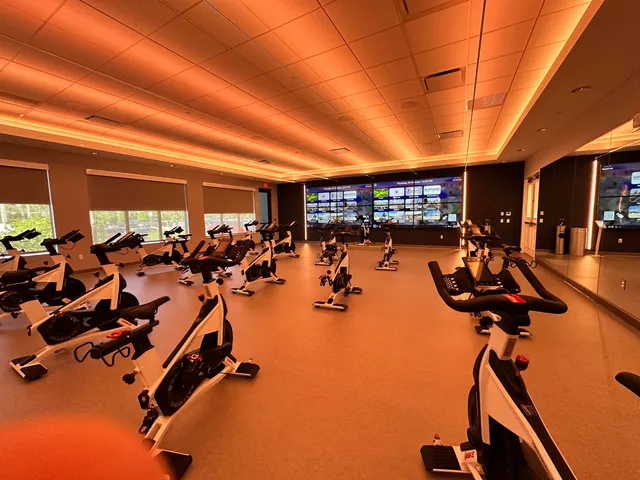 $499,999 | 11870 Southwest Waterford Isle Way, Port St. Lucie, FL 34987