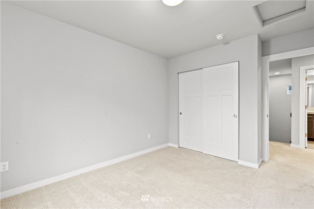 22708 41st Drive Southeast Bothell, WA 98021 - Photo 26 of 37 an empty room with an entryway