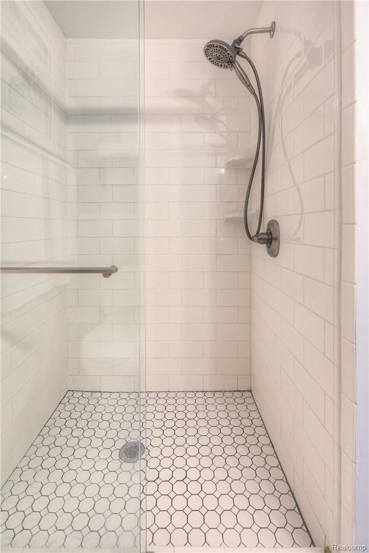 1509 Oakley Road Clawson, MI 48017 - Photo 17 of 28 Shower in Master Bath