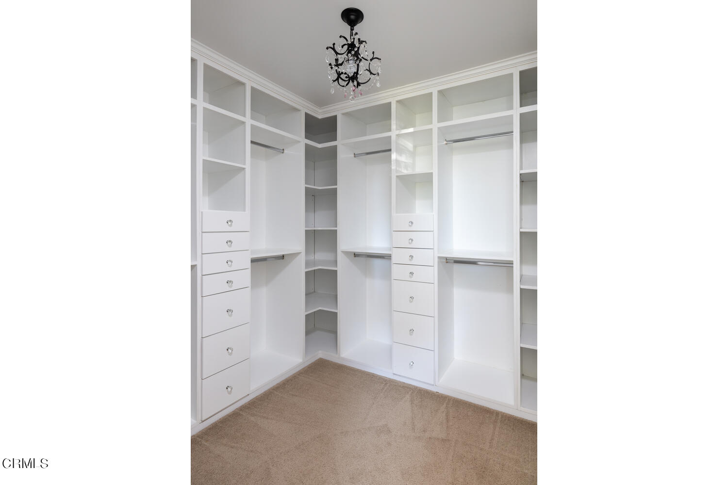 39-41 Ramona Place Camarillo, CA 93010 - Photo 20 of 52 41 Ramona Pl-019-038-Master Closet-MLS_S