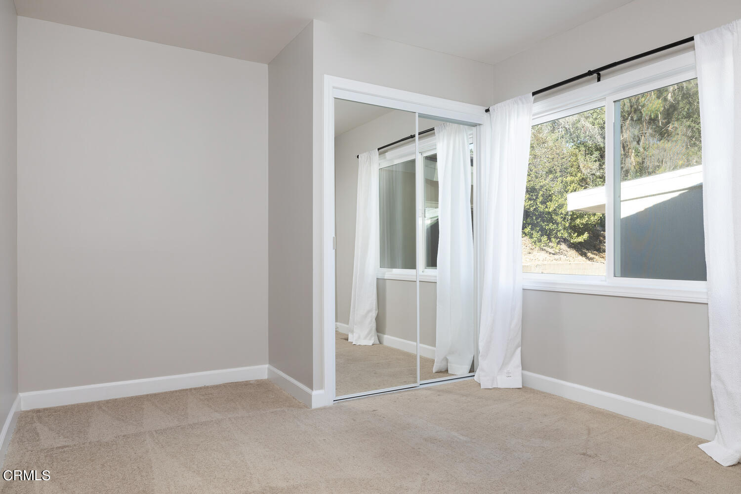 39-41 Ramona Place Camarillo, CA 93010 - Photo 22 of 52 41 Ramona Pl-021-020-Bedroom-MLS_Size