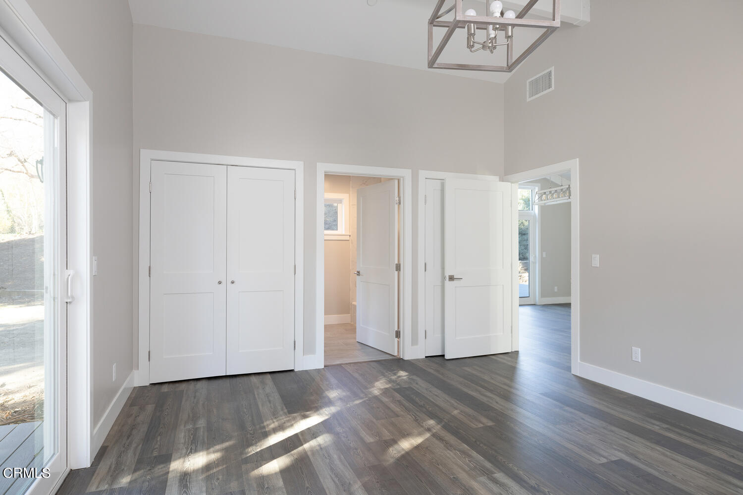 39-41 Ramona Place Camarillo, CA 93010 - Photo 37 of 52 41 Ramona Pl-036-012-ADU Bedroom-MLS_Siz