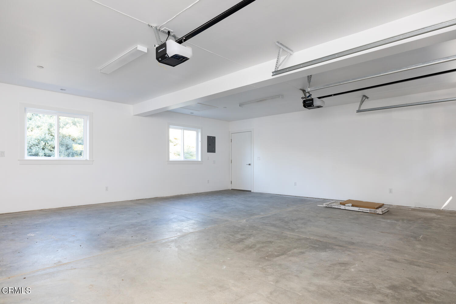 39-41 Ramona Place Camarillo, CA 93010 - Photo 45 of 52 41 Ramona Pl-044-042-ADU Garage-MLS_Size