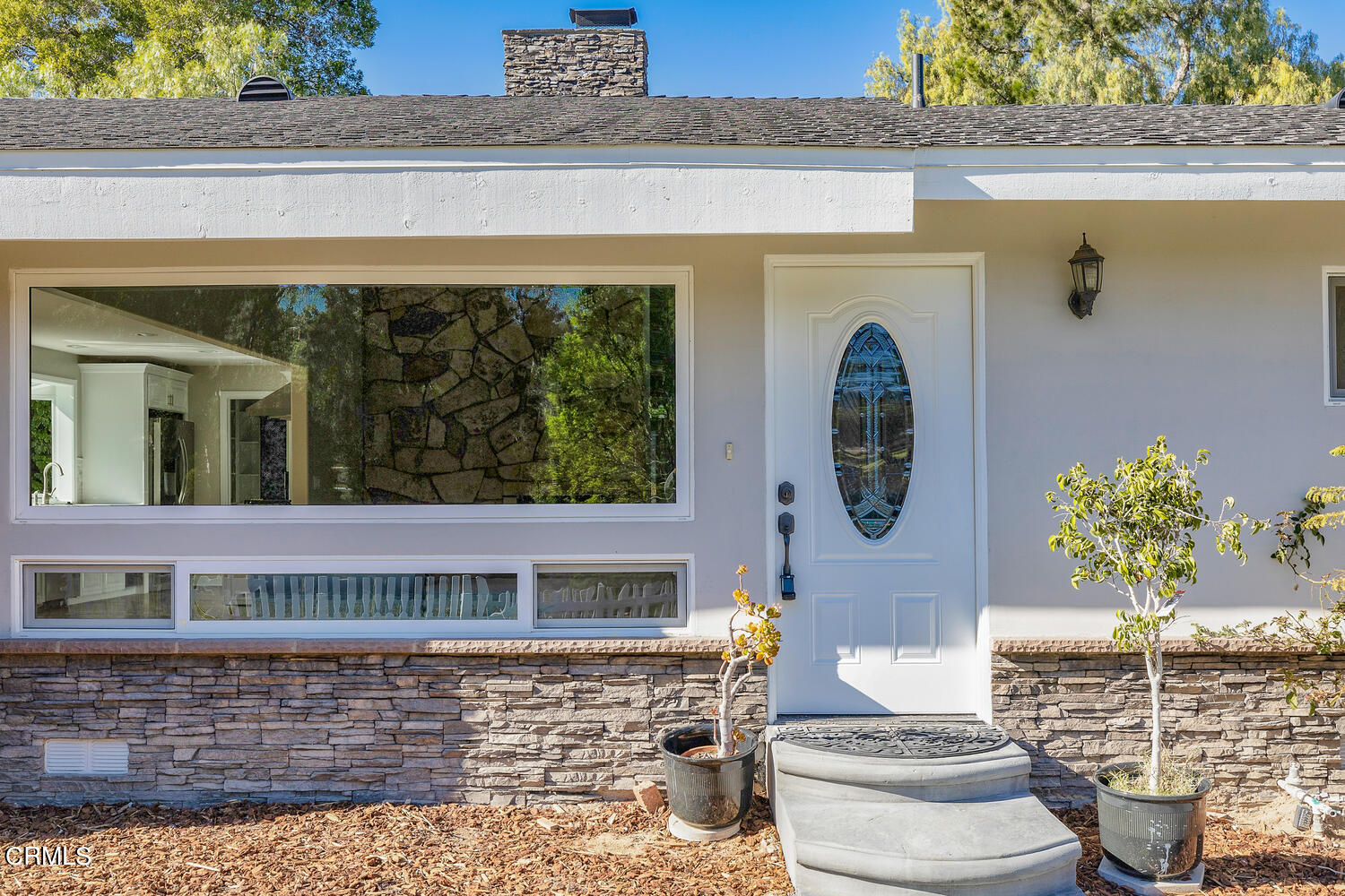 39-41 Ramona Place Camarillo, CA 93010 - Photo 6 of 52 41 Ramona Pl-005-030-Front Entry Detail-