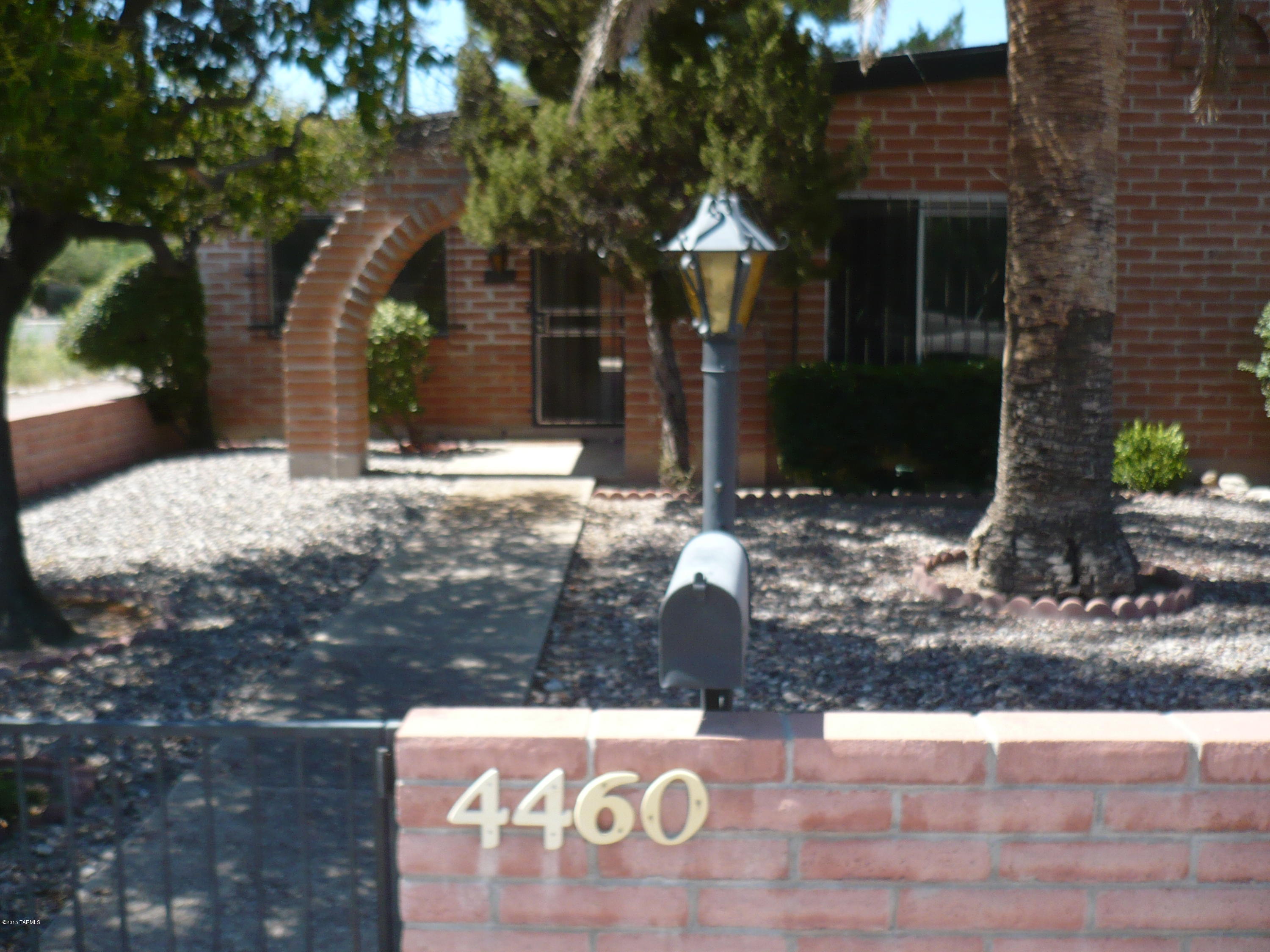 4460 East Fort Lowell Road Tucson, AZ 85712 - Photo 2 of 26 Gallery Image 2