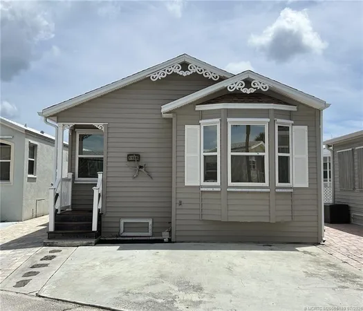 $325,000 | 1154 Nettles Boulevard, Jensen Beach, FL 34957