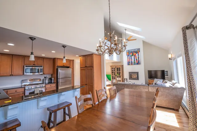 $539,000 | 16 A Snow Tree Lane, Unit CEDARS 1, West Dover, VT 05356