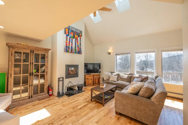 $539,000 | 16 A Snow Tree Lane, Unit CEDARS 1, West Dover, VT 05356