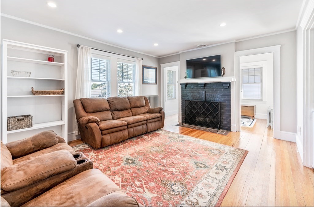 104 Lewis Road, Unit 2 Belmont, MA 02478 - Photo 3 of 25 Gallery Image 3