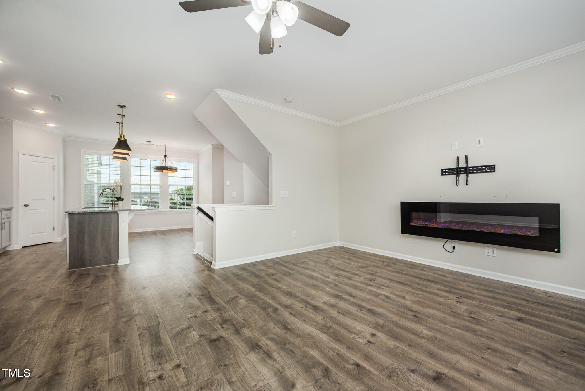 6107 Kayton Street Raleigh, NC 27616 - Photo 8 of 22 010_file_799