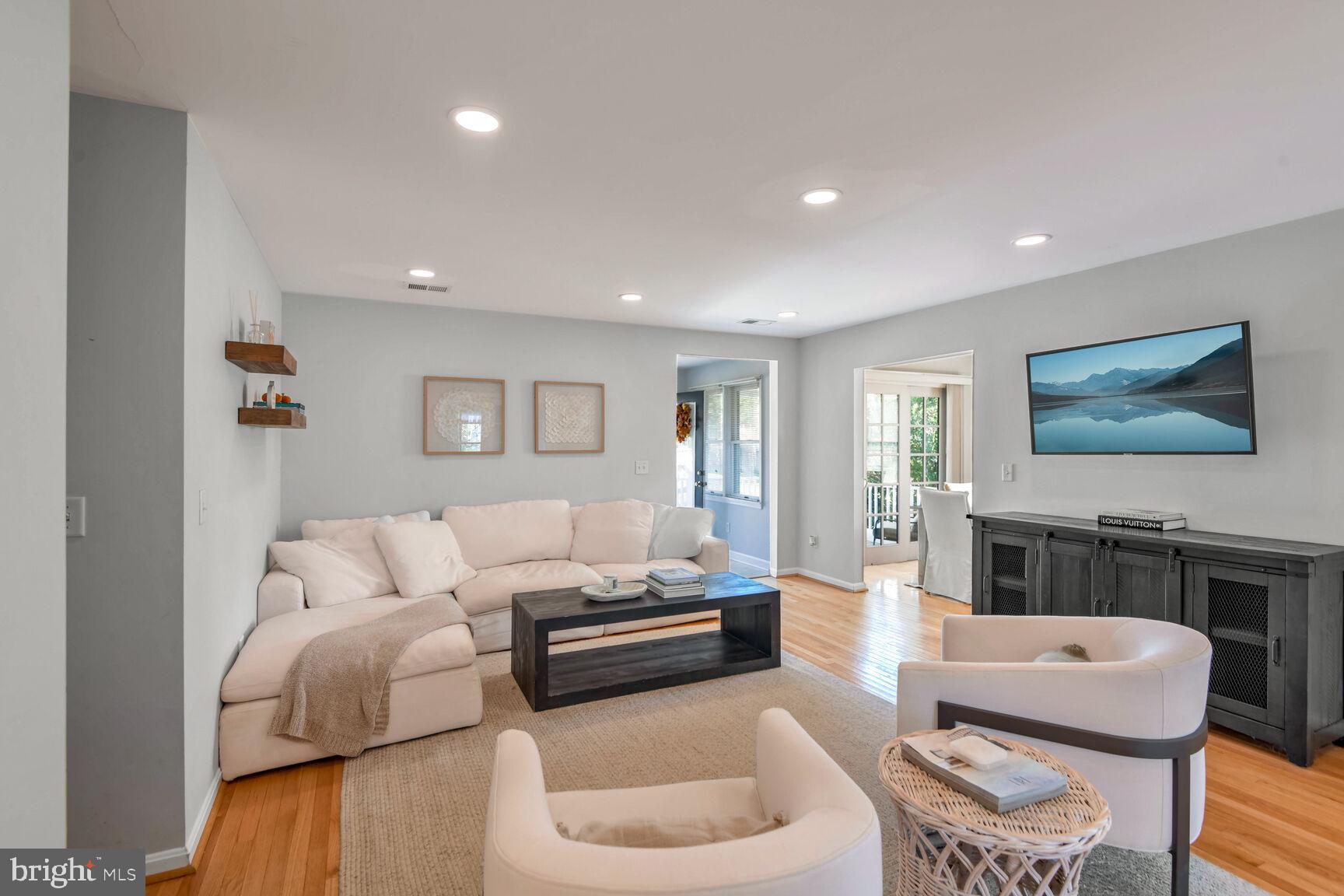2760 Riverview Drive Riva, MD 21140 - Photo 4 of 28 Large living room with wood floors