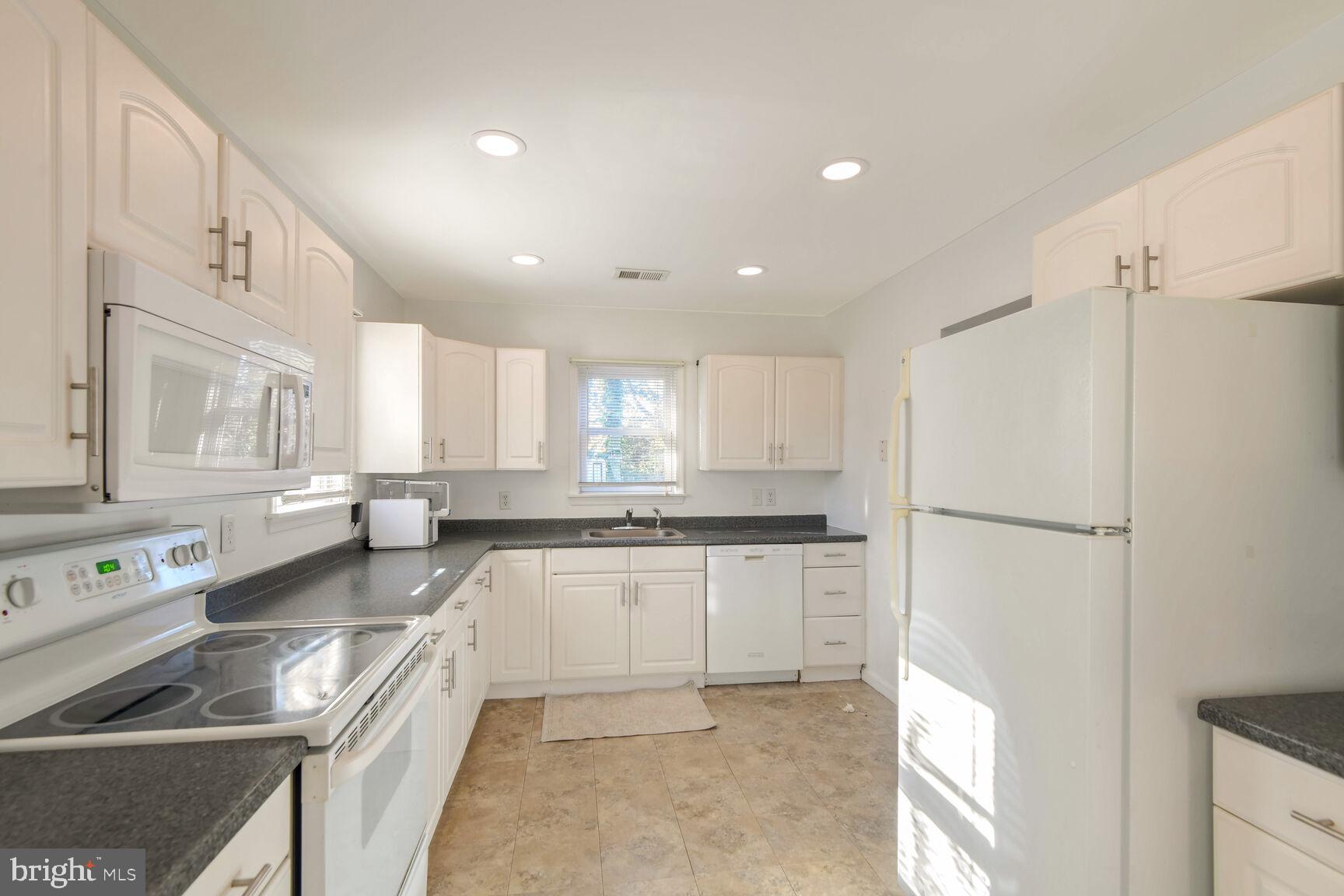 2760 Riverview Drive Riva, MD 21140 - Photo 8 of 28 kitchen has overhead lighting