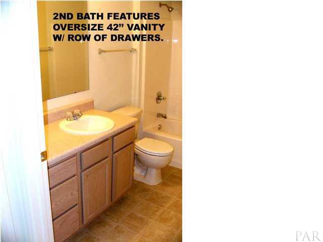 7964 Promise Creek Road, Unit 5/D Navarre, FL 32566 - Photo 5 of 7 Gallery Image 5