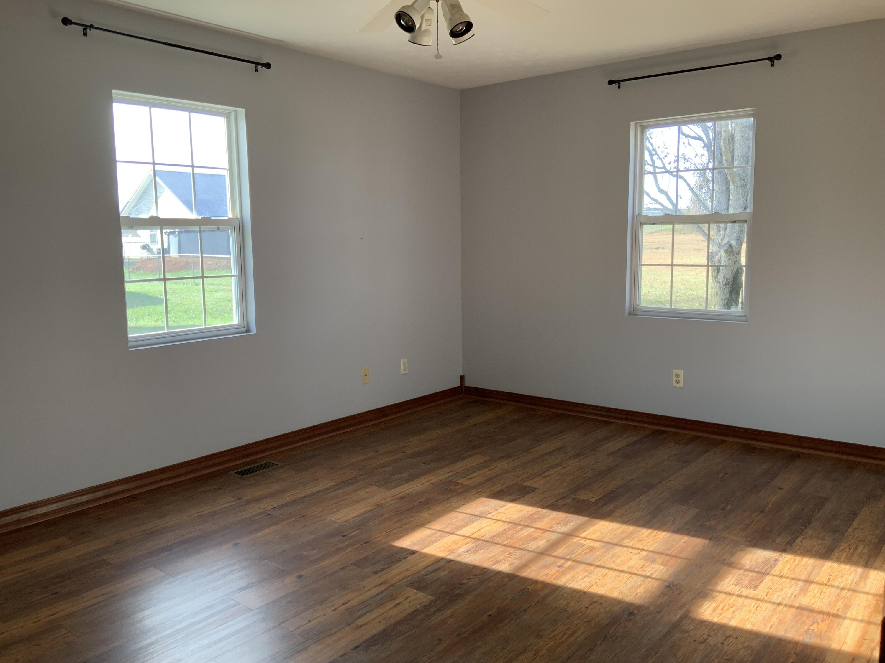 398 East Langdon Road Science Hill, KY 42553 - Photo 21 of 32 IMG_1720