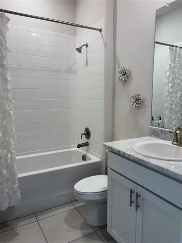 $3,150 | 18108 Fattoria Terrace, Bradenton, FL 34211