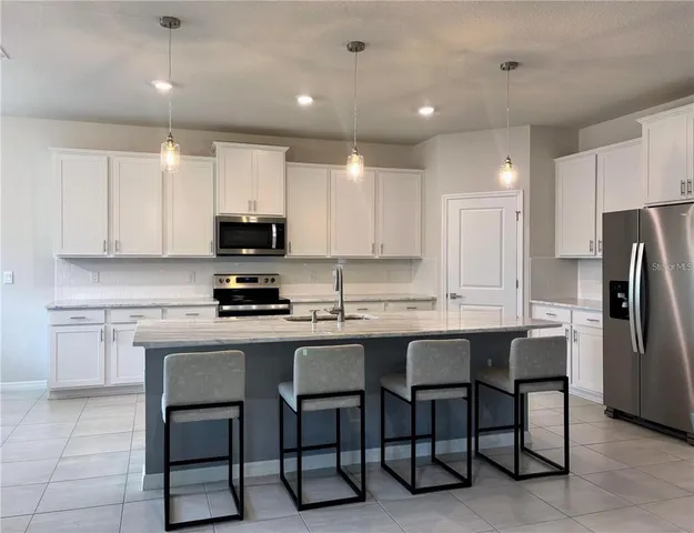 $3,150 | 18108 Fattoria Terrace, Bradenton, FL 34211