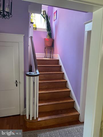 548 Broadview Road Upper Darby, PA 19082 - Photo 17 of 40