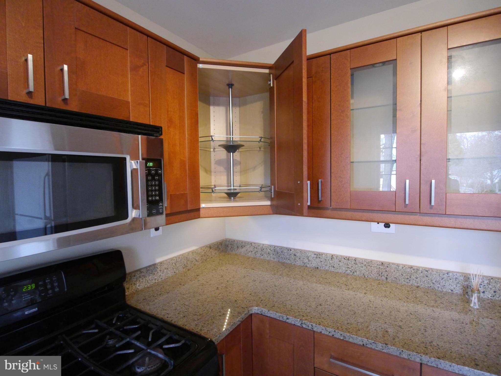 11607 Veirs Mill Road Silver Spring, MD 20902 - Photo 3 of 19 Kitchen