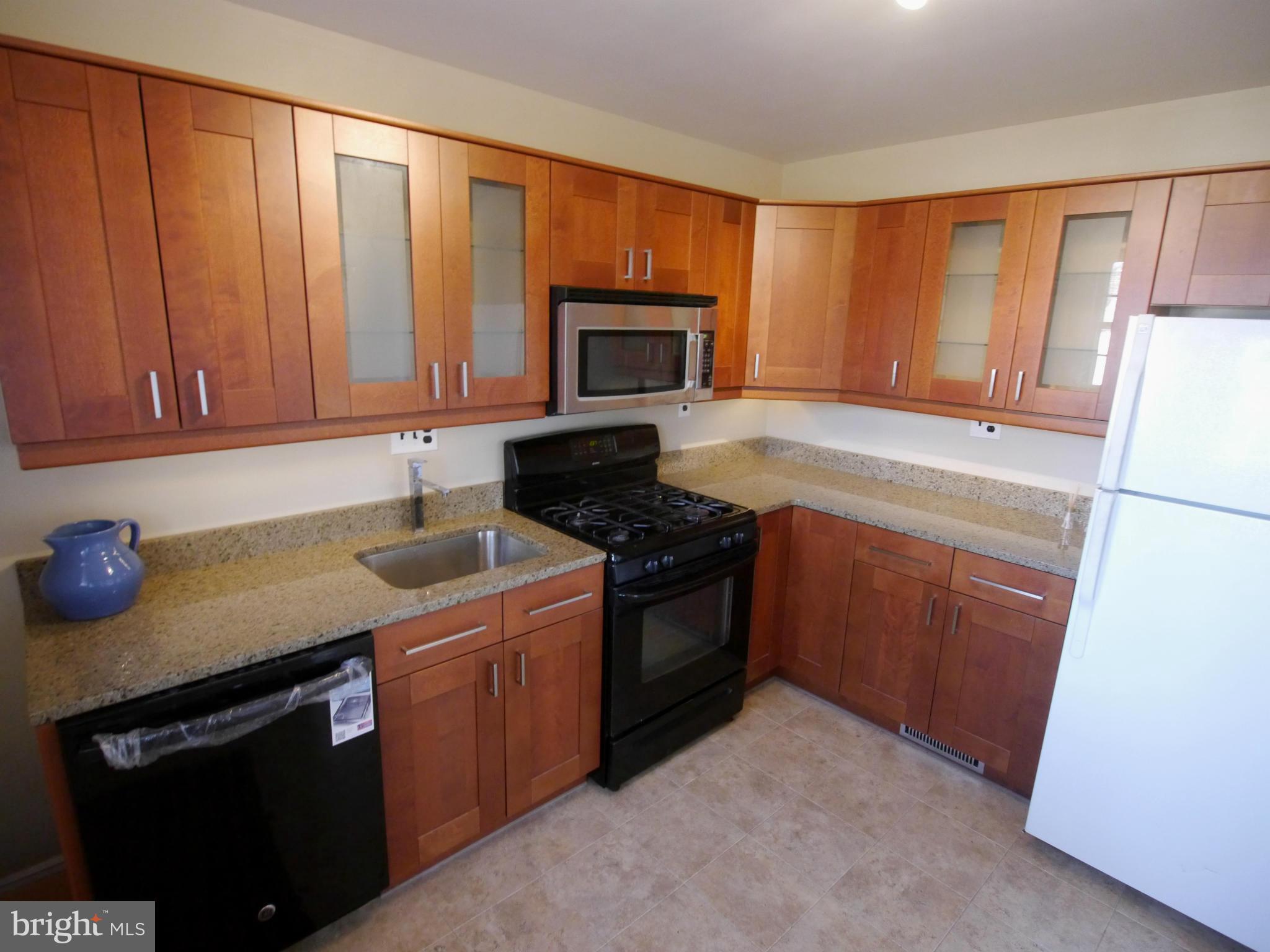 11607 Veirs Mill Road Silver Spring, MD 20902 - Photo 4 of 19 Kitchen