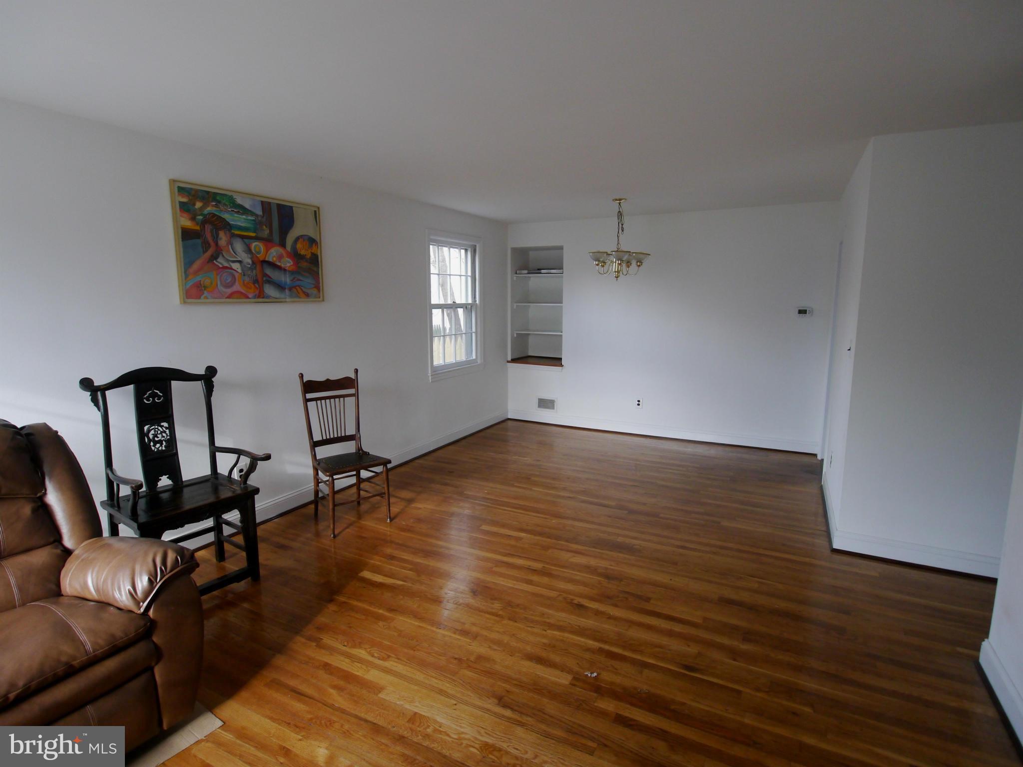 11607 Veirs Mill Road Silver Spring, MD 20902 - Photo 7 of 19 Living Room