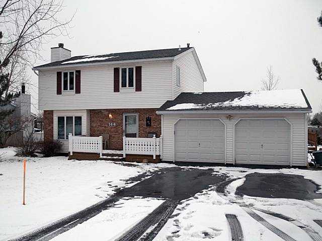 144 Raintree Lane Parma, NY 14468 - Photo 1 of 1 Exterior Front