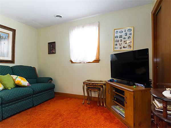 60 Oakmont Road Newton, MA 02459 - Photo 12 of 14