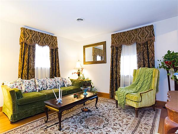 60 Oakmont Road Newton, MA 02459 - Photo 2 of 14