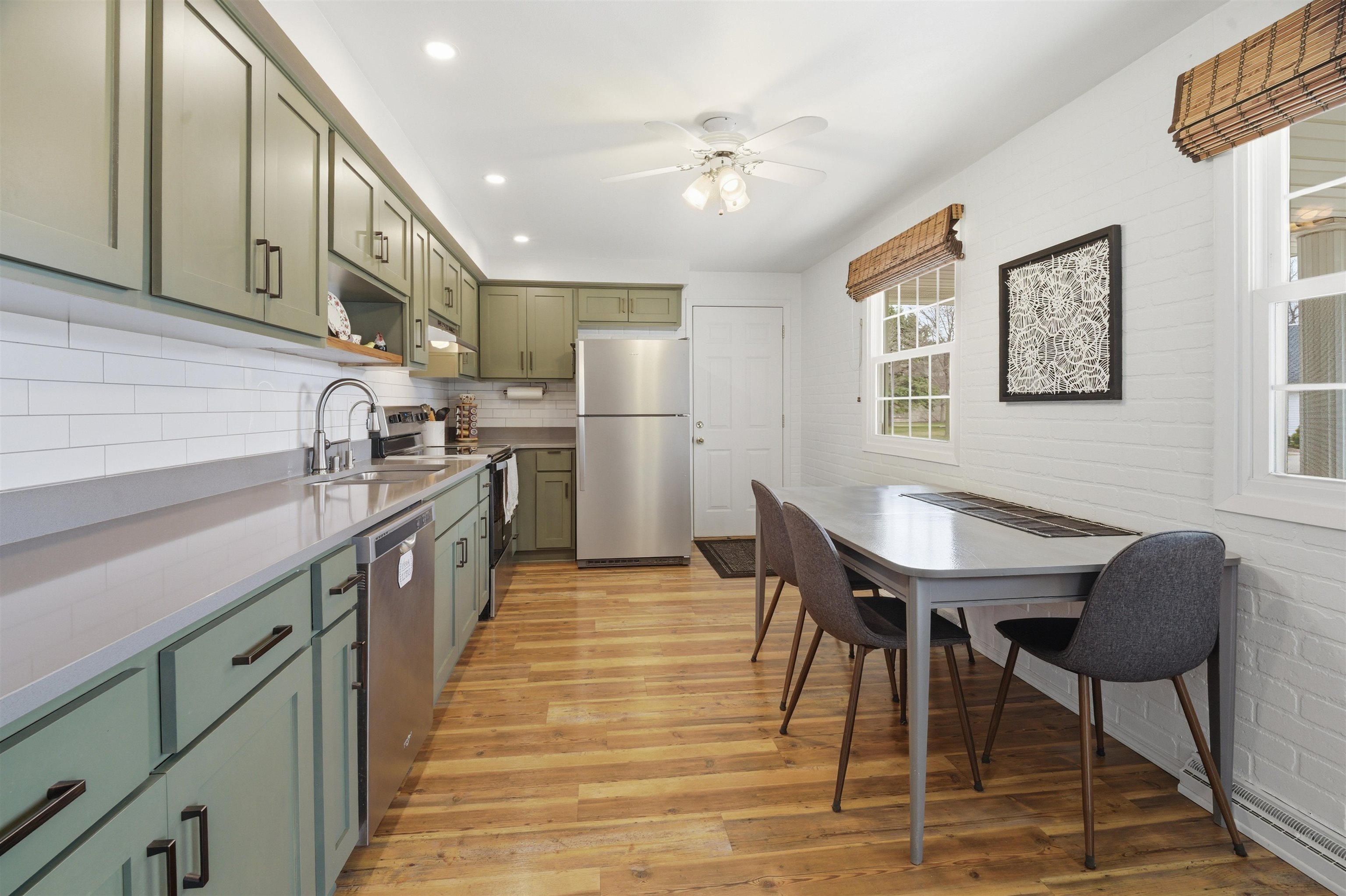 124 Ramlen Court Appleton, WI 54915 - Photo 3 of 36