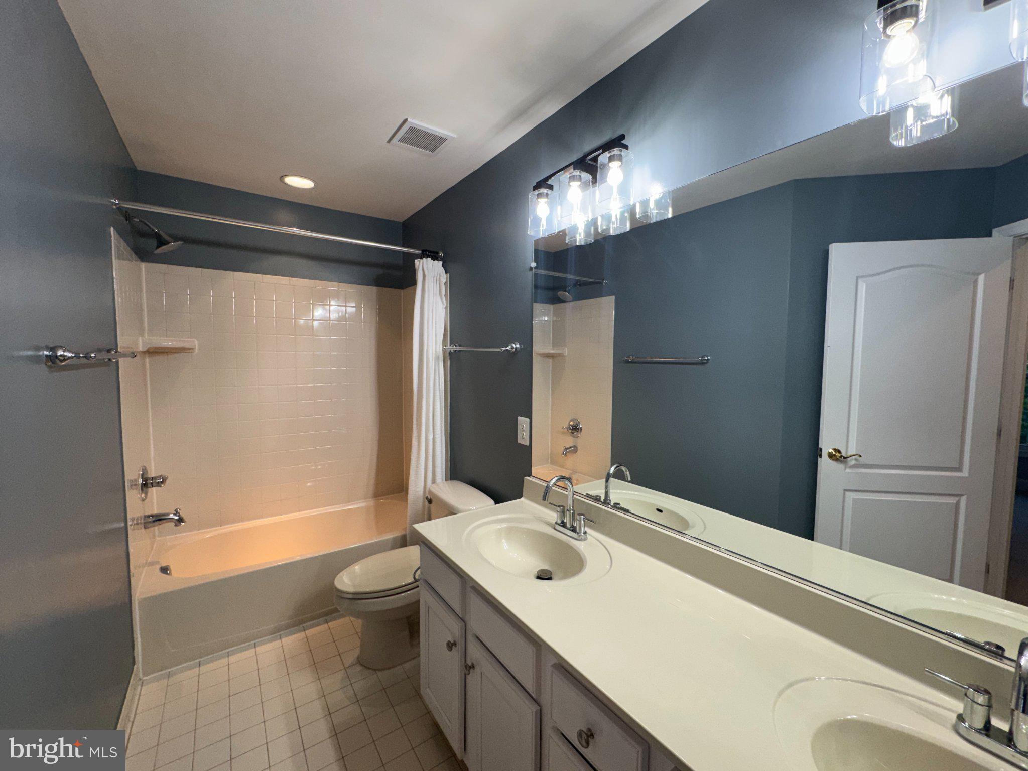 25577 Soft Mist Terrace Aldie, VA 20105 - Photo 24 of 30 Modern bathroom with sleek finishes.