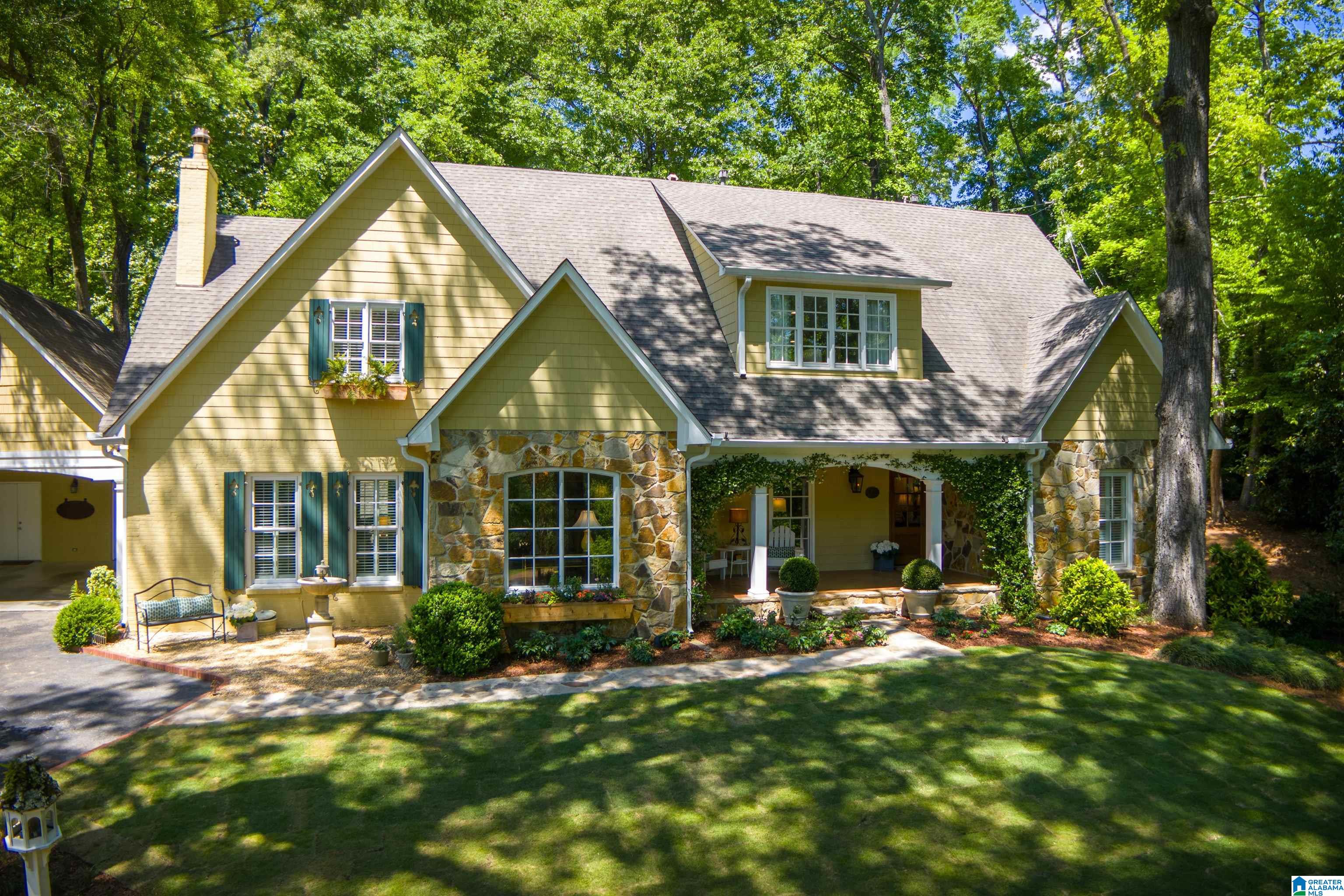 14 Woodhill Road Birmingham, AL 35213 - Photo 4 of 55