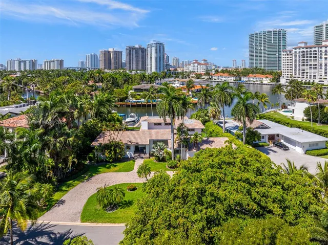 $14,750,000 | 268 S Parkway, Golden Beach, FL 33160