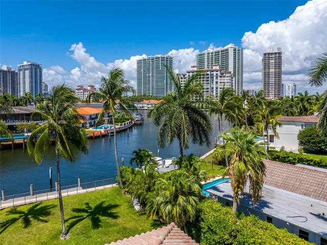 $14,750,000 | 268 S Parkway, Golden Beach, FL 33160