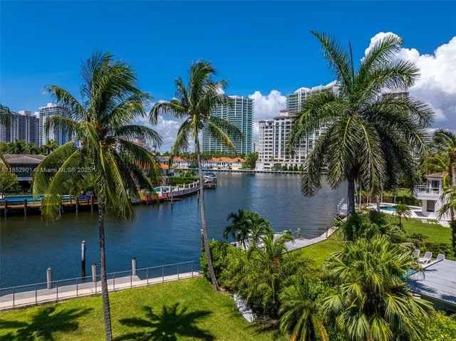 $14,750,000 | 268 S Parkway, Golden Beach, FL 33160