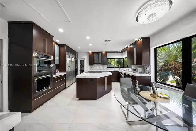 $14,750,000 | 268 S Parkway, Golden Beach, FL 33160