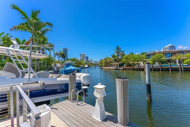 $14,750,000 | 268 S Parkway, Golden Beach, FL 33160