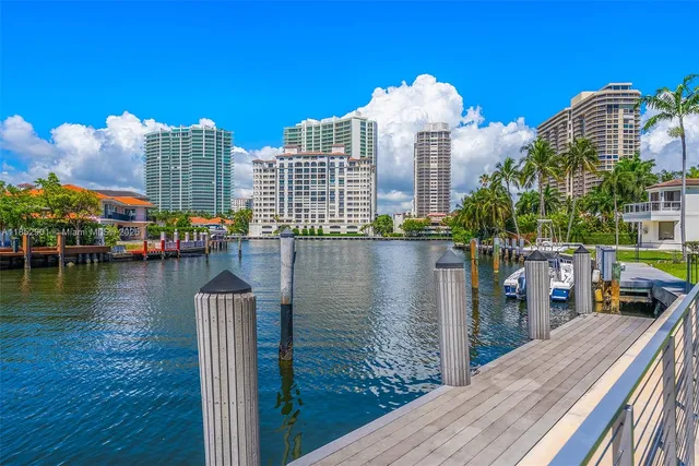 $14,750,000 | 268 S Parkway, Golden Beach, FL 33160